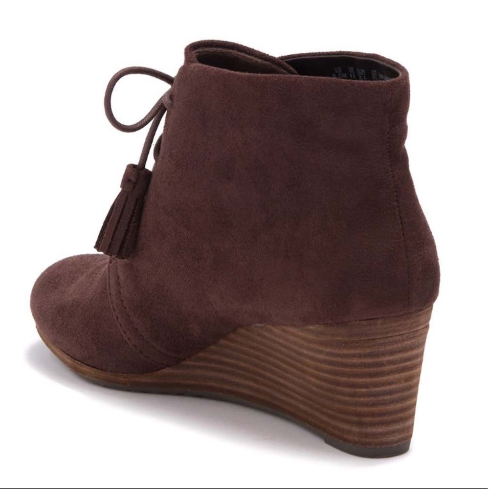 NEW • Dr. Scholls • Dakota Lace Up Wedge Bootie - Picture 2 of 7